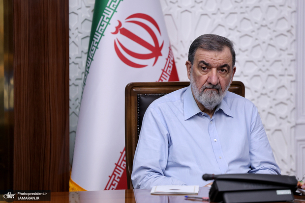 محسن رضایی با اشاره به دیدارش با رهبری: اشراف کامل رهبر معظم انقلاب بر مسائل مختلف، عامل سرافرازی کشور است