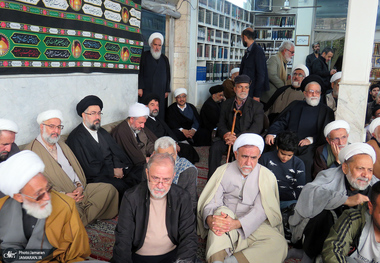 عزاداری شهادت حضرت زهرا (س) در دفتر آیت الله العظمی صانعی (ره) 