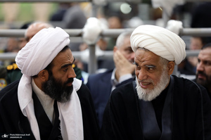حضور شخصیت‌های سیاسی و مسئولان کشوری و لشکری در مراسم سالگرد ارتحال حضرت امام خمینی (س) -3