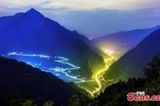 جاده‌ای که بیش از یک میلیون توریست را به چین کشاند+ تصاویر
