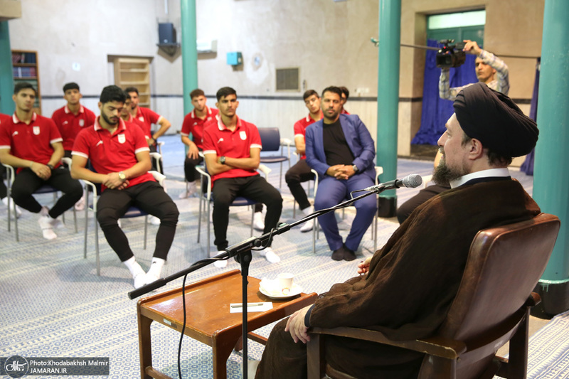 دیدار اعضای تیم ملی فوتبال نوجوانان ایران با سید حسن خمینی