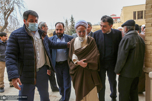 بازدید نماینده ولی فقیه در استان مرکزی از رویدادهای فرهنگی و هنری هفته بر آستان آفتاب