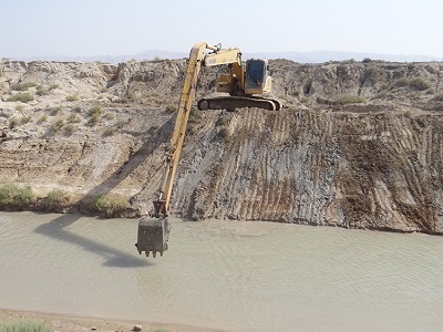 لایروبی اسکله لاور ساحلی دشتی بوشهر 30 درصد پیشرفت فیزکی دارد