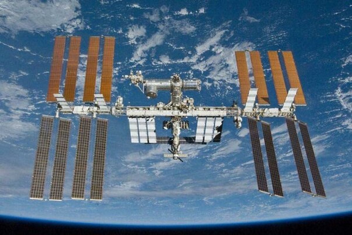 تعمیر نشتی ایستگاه فضایی بین المللی 