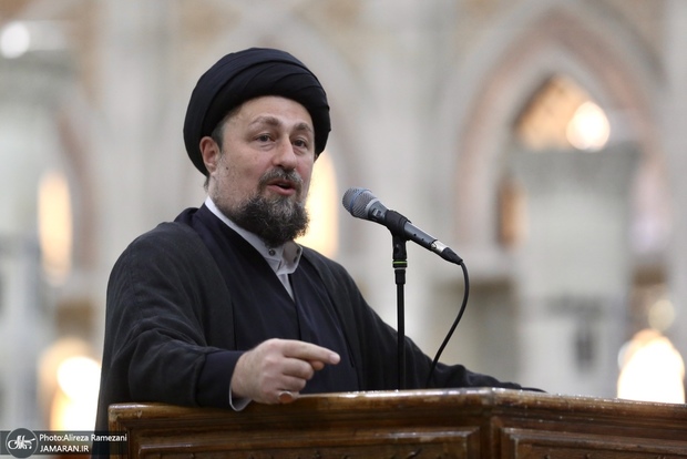  سید حسن خمینی: دین‌داری که وارد جامعه نشود و دردزدایی نکند، دین دار نیست/ اگر دوست دیگری کار درستی انجام می‌دهد، بگذاریم انجام دهد/ راه مقابله با صهونیست‌ها، قوی شدن است