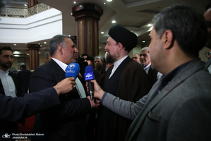 حاشیهتجدید میثاق رئیس و جمعی از نمایندگان مجلس شورای اسلامی با آرمان‌های امام خمینی(س)