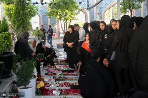 حال و هوای گلزار شهدای جنگ رمضان شهرستان فسا