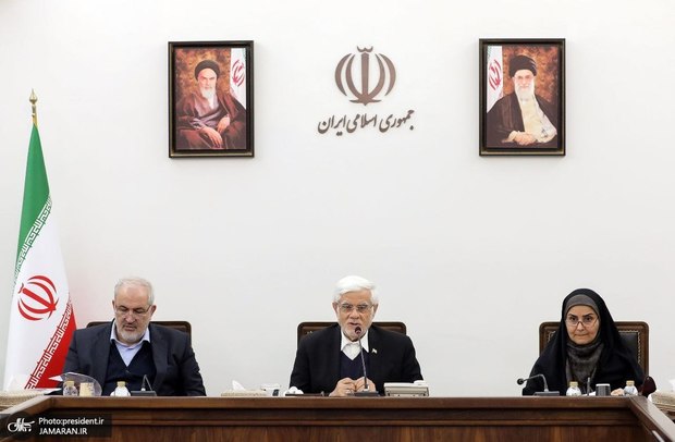 عارف: برای اجرای طرح جامع حمایت معیشتی و امنیت غذایی، به استانداران اختیاراتی داده شده است/مسکن محرومان باید با سرعت بیشتری تامین شود/ تصویب برنامه عملیاتی تأمین مسکن محرومین/ بررسی راهکار کاهش سود تسهیلات مسکن حمایتی  