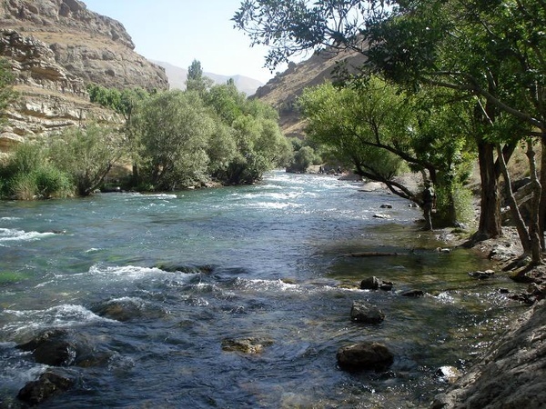 سقوط مرد ۳۲ ساله در رودخانه کرج