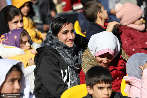 اجرای تماشاخانه سیار «بر آستان آفتاب» در روستای دهنو 