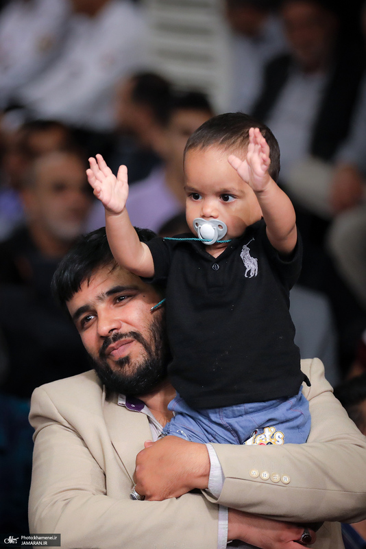 دیدار هزاران نفر از مردم سیستان و بلوچستان و خراسان جنوبی با رهبر انقلاب