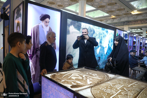 غرفه موسسه تنظیم و نشر آثار امام خمینی (س) در سی و دومین نمایشگاه بین المللی قرآن کریم-2