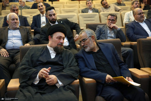 دیدار اعضای ستاد بزرگداشت امام با سید حسن خمینی؛