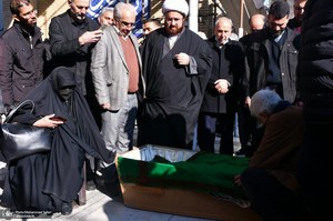 مراسم تشییع و خاکسپاری پیکر اشرف بروجردی