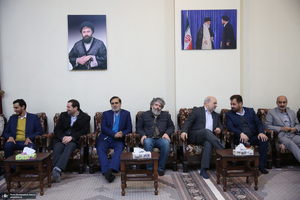 تجدید میثاق رئیس و جمعی از مدیران سازمان صداوسیما با آرمان‌های امام خمینی(س)-2