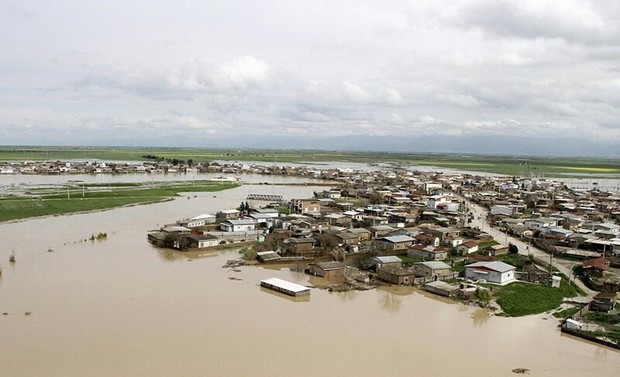 ۱۷۰ هزار هکتار از انواع مزارع خوزستان هنوز زیر آب هستند