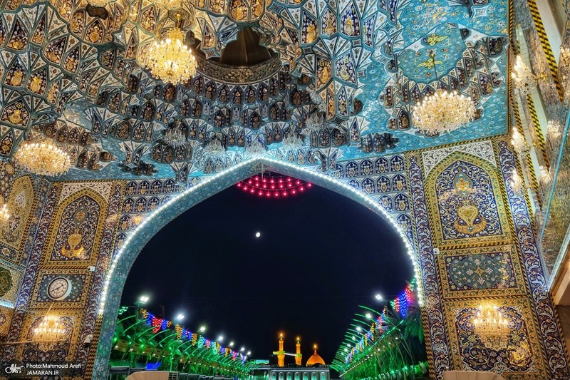 حال و هوای شب میلاد امام رضا (ع) در حرم مطهر امام حسین(ع)