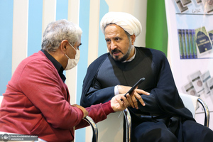 غرفه موسسه تنظیم و نشر آثار امام خمینی (س) در  نمایشگاه بین‌المللی قرآن