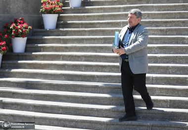 واکنش رییس شورای اطلاع رسانی دولت به فایل صوتی در مورد حجاب: آقای پزشکیان همواره تاکید داشته که گشت ارشاد یا حجاب‌بان نتیجه‌بخش نیست + واکنش دولت به ابلاغیه رهبری؛ تشکیل کمیته ویژه