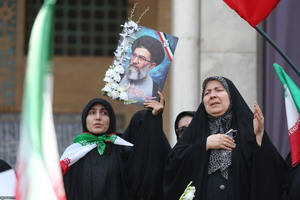 مراسم وداع با رهبر شهید انقلاب در مصلی تهران
