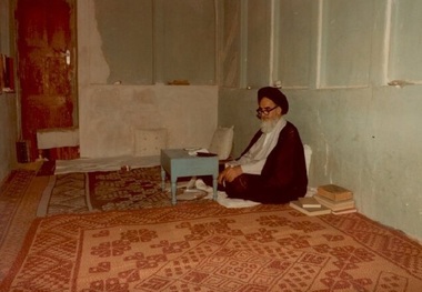 Memoirs: Why did the Imam live like a simple student?