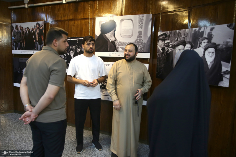 بازدید جمعی از دانشجویان کشور عراق از بیت امام خمینی درجماران