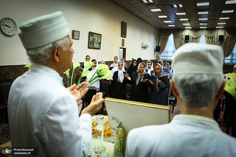 مراسم بزرگداشت امام خمینی در آتشکده زرتشتیان