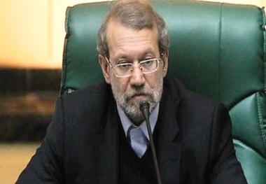 علی لاریجانی: ترامپ میدان سیاست را با معاملات ملکی عوضی گرفته است