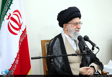 پاسخ های رهبر معظم انقلاب به استفتائاتی در خصوص دوچرخه سواری زنان، خواندن صیغه عقد اینترنتی و شرط بندی در مسابقات 