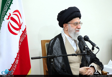 پاسخ های رهبر معظم انقلاب به استفتائاتی در خصوص دوچرخه سواری زنان، خواندن صیغه عقد اینترنتی و شرط بندی در مسابقات 