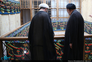 بازدید حجت الاسلام و المسلمین سید محمود دعایی از بیت امام در نجف