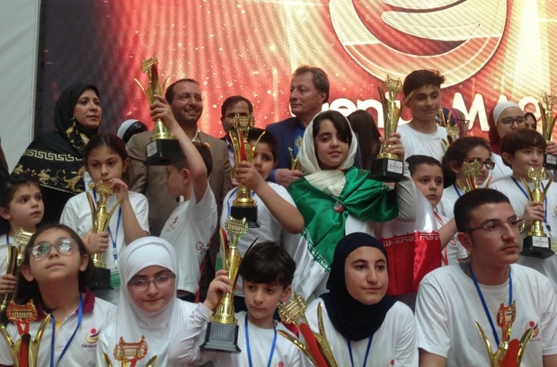 دانش آموز آبادانی موفق به کسب رتبه  جهانی در مسابقات ذهنی شد
