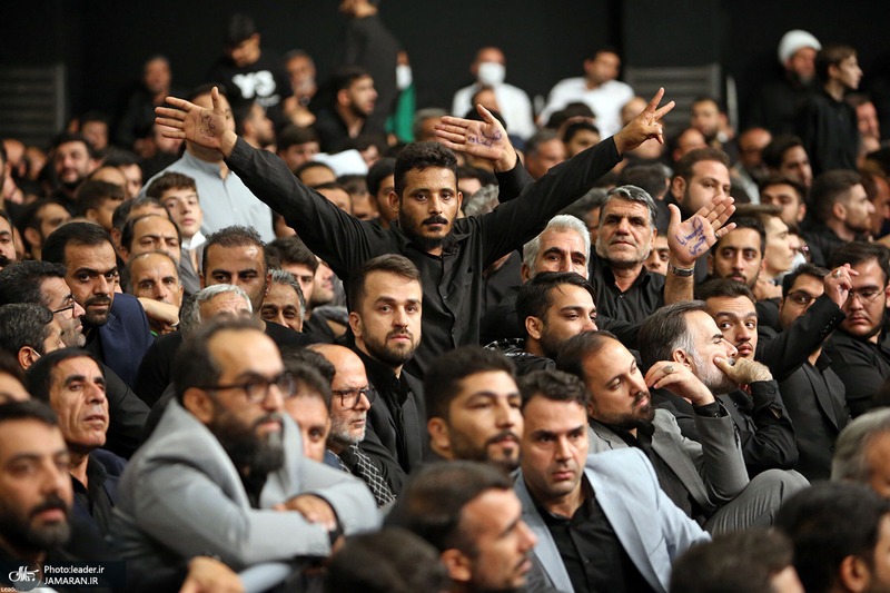 اولین شب عزاداری حضرت اباعبدالله الحسین (ع) در حسینیه امام خمینی