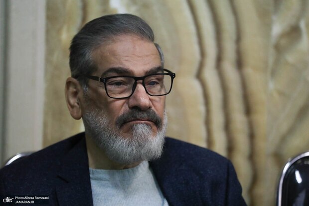 پاسخ شمخانی به سخنان دیروز ترامپ: آرزوی دسترسی به مراکز هسته ای ایران و «انفجار تاسیسات» رویایی است که روسای جمهور قبلی آمریکا هم در توهم آن بودند/ مذاکره، ابزار پیشرفت و حفظ منافع و ‎عزت ملی است؛ نه تحمیل و تسلیم