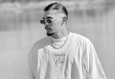 «نیما مرادی» که در حمله اوکراین به کشتی ایرانی شهید شد تنها ۲۳ سال سن داشت/ او برای انجام نخستین ماموریت خود به دریا رفته بود و پدرش جانباز ۳۵ درصد و از آزادگان دفاع مقدس هشت ساله است/ نیما آخرین فرزند خانواده بود، با چند رتبه قهرمانی در تکواندو