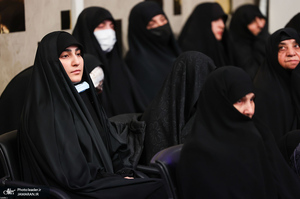 دیدار خانواده شهدای اقتدار با رهبر انقلاب در روز میلاد امیرالمومنین (ع)