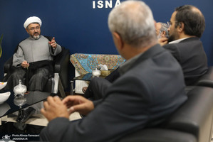 بازدید رییس موسسه تنظیم و نشر آثار امام خمینی (ره) از خبرگزاری ایسنا