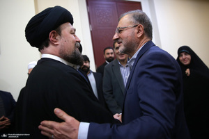 دیدار ئیس بنیاد شهید و جمعی از معانین با سید حسن خمینی
