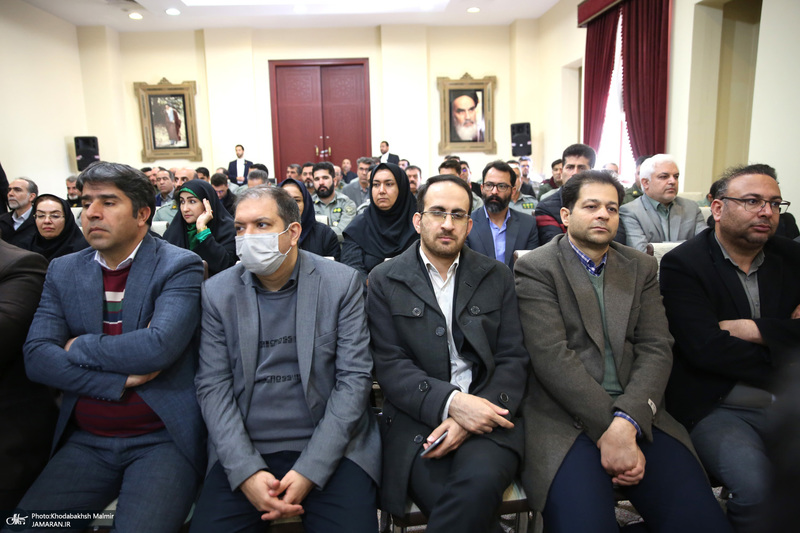 دیدار رئیس و جمعی از کارکنان سازمان حفاظت محیط زیست با سید حسن خمینی