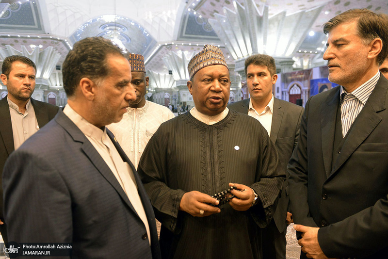 ادای احترام دبیرکل اوپک نسبت به مقام شامخ امام خمینی(س)