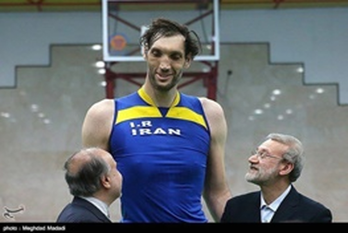 انفاقات جالب در حاشیه دیدار رئیس مجلس از موفق‌ترین تیم تاریخ ورزش ایران!