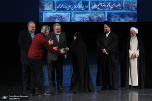 ادامه مستند