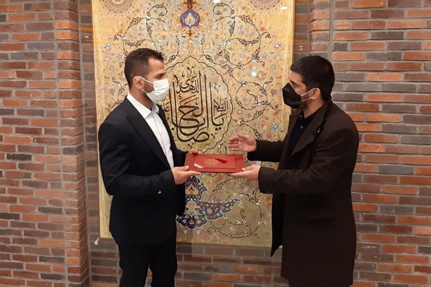 امید نوروزی مشاور عالی رئیس فدراسیون کشتی شد+عکس
