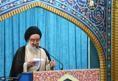 احمد خاتمی: ترامپ با ادعای تغییر نام خلیج فارس، انقلابی و غیرانقلابی را دشمن خود کرد/ پیام رهبر معظم انقلاب درباره حوزه‌های علمیه مورد توجه قرار داده شود/ با مقصران حادثه بندر شهید رجایی برخورد کنند/ کشورهای عربی رابطه خود را با رژیم صهیونیستی قطع کنند