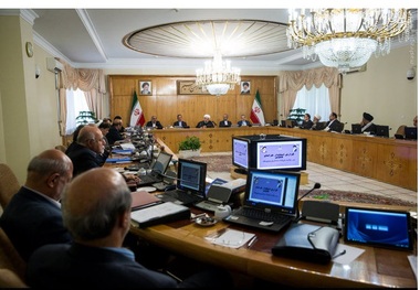 مصوبه دولت درباره پاداش پایان سال کارکنان دولت ابلاغ شد