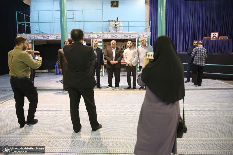 بازدید جمعی از شرکت کنندگان نشست تخصصی مسئولین وکارشناسان دیرخانه شورای فرهنگ عمومی استانها از بیت امام خمینی (س) در جماران