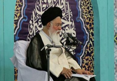 فاصله با قرآن ایجاد انحراف می کند