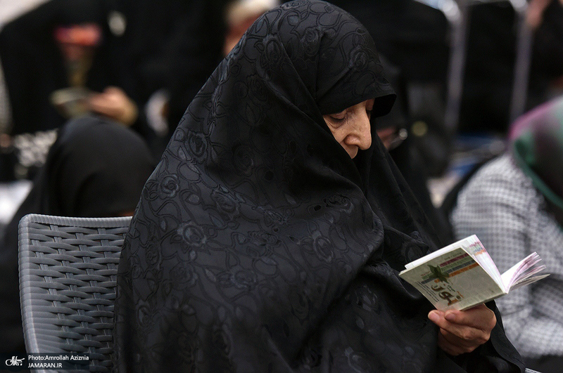 مراسم دعای کمیل در حرم مطهر امام خمینی (س)