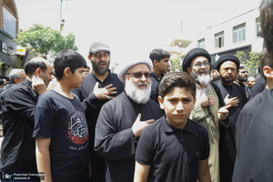 دسته عزاداری روز شهادت امام جعفر صادق (ع) با حضور آیت الله العظمی وحید خراسانی