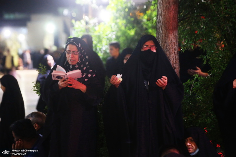 مراسم احیای شب بیست و سوم ماه رمضان در گلزار شهدای قم